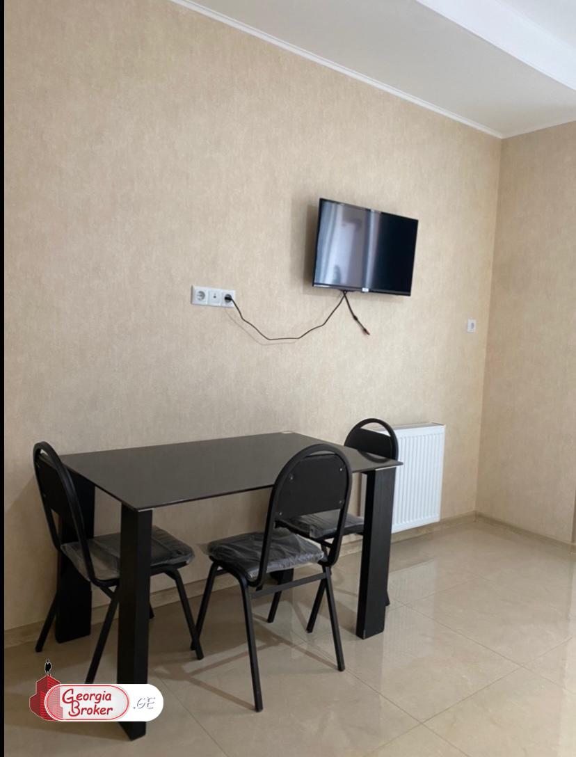 nearly repaired 2-room apartment for sale